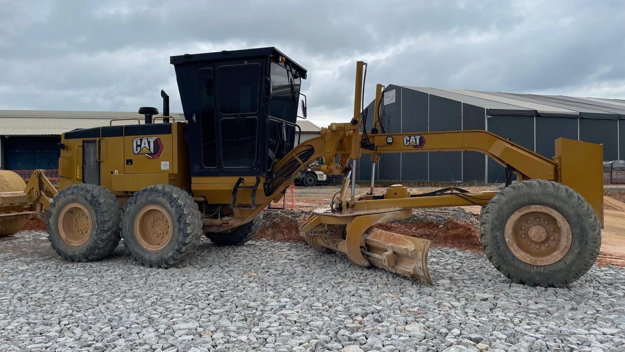 MOTONIVELADORA SEM 919 ANO 2024